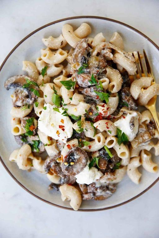 Creamy Ricotta Pasta with Mushrooms