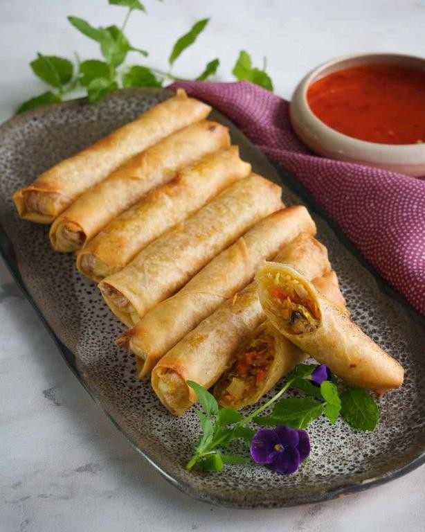 Crispy Pake Spring Rolls
