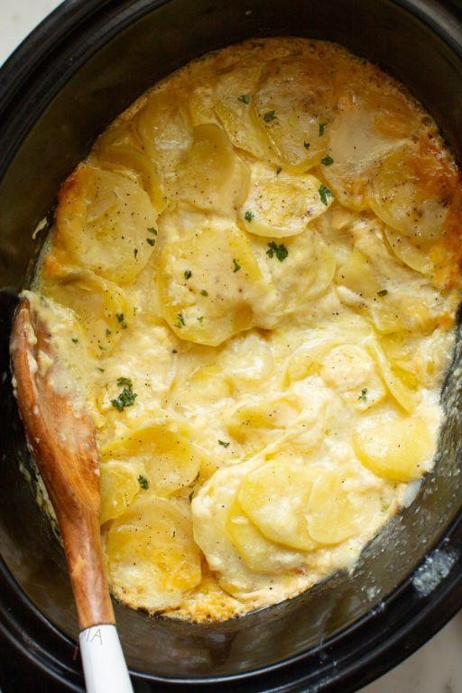 Crock Pot Scalloped Potatoes