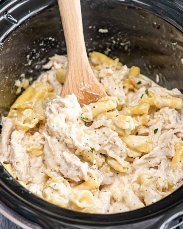 Crockpot Chicken Alfredo
