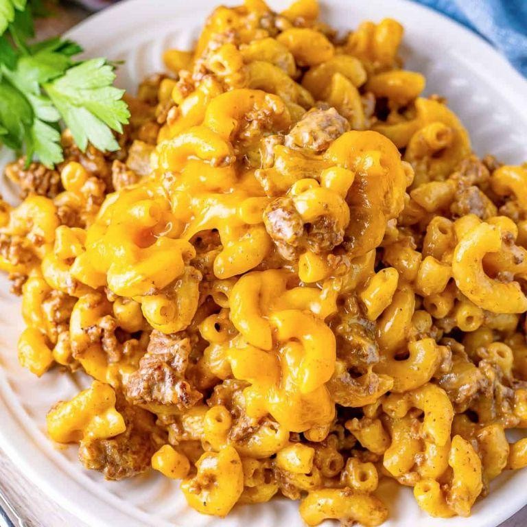 Crockpot Hamburger Mac and Cheese