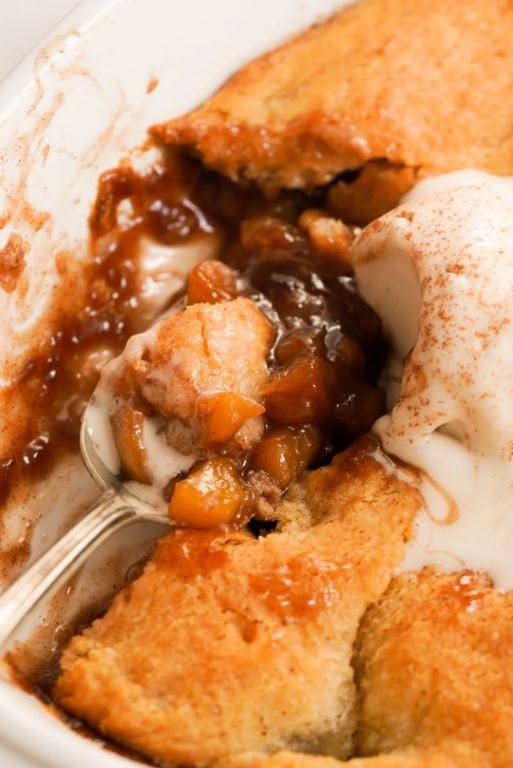 Croissant Peach Cobbler
