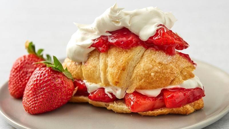 Croissant Strawberry Shortcake