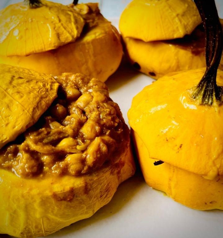 Curried Chickpea Stuffed Patty Pan Squash