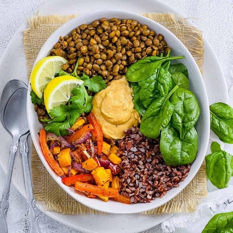 Curried Lentil and Spinach Buddha Bowl
