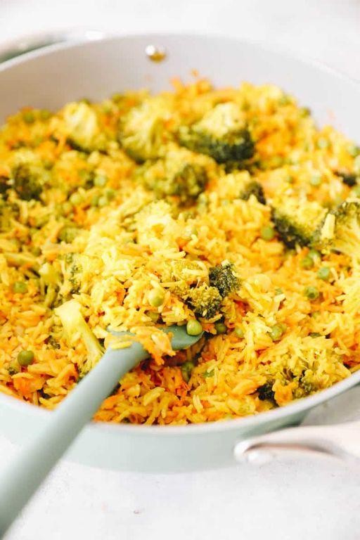 Curried Rice a Roni with Peas and Carrots