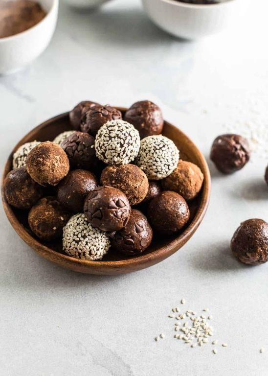 Dark Chocolate Almond Balls