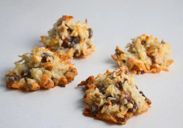 Date Sugar Coconut Macaroons