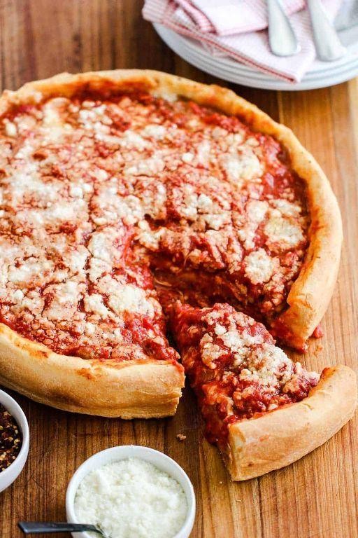 Deep Dish Pizza with Mozzarella