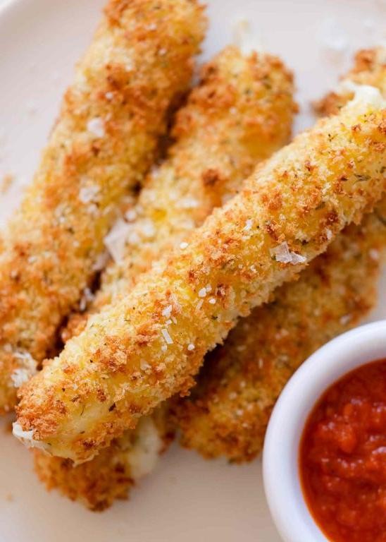 Easy Air Fryer Mozzarella Sticks