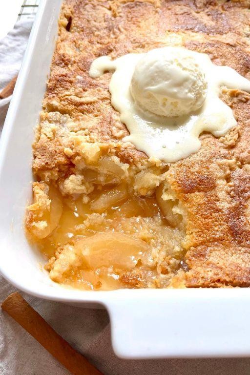 Easy Apple Cobbler with Cake Mix