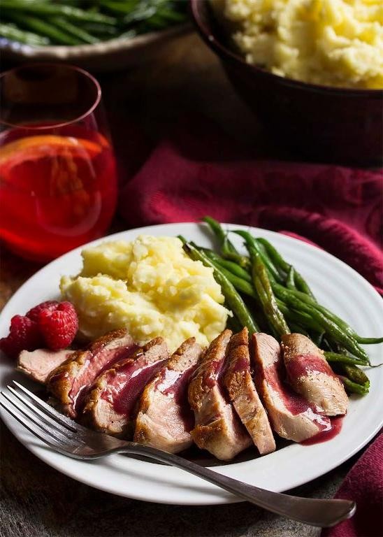 Easy Duck Breast with Raspberry Sauce