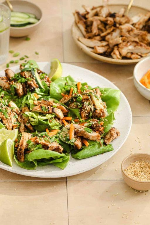 Easy Gochujang Chicken Lettuce Wraps