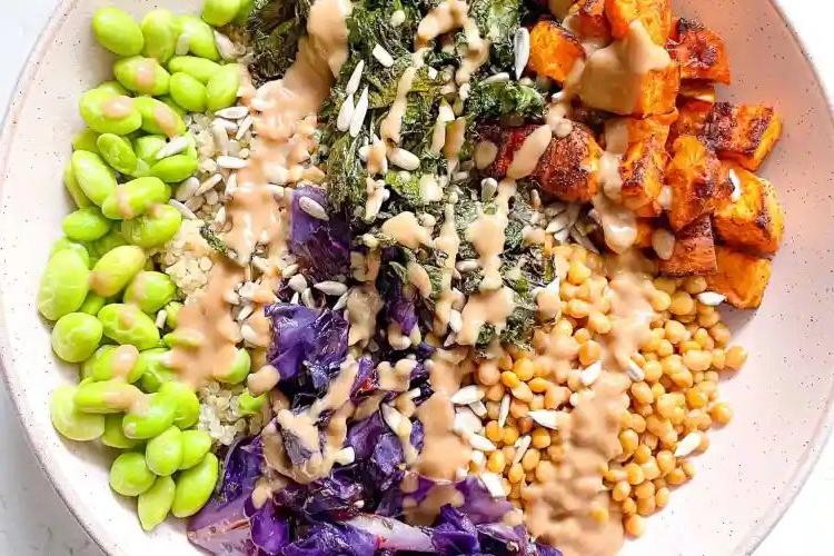 Energy-Sustaining Quinoa and Roasted Vegetable Bowl