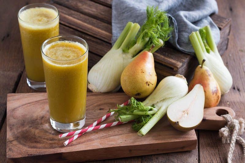 Fennel Frond and Pear Smoothie