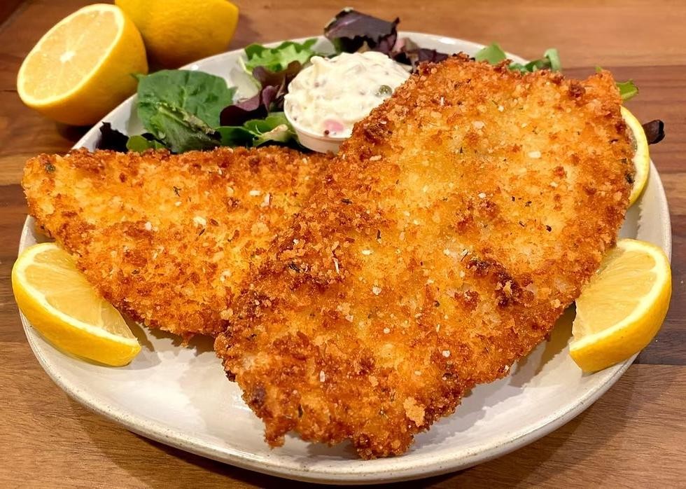 Fish Milanesa with Tartar Sauce