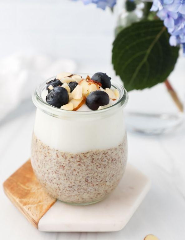 Flaxseed Yogurt Parfait