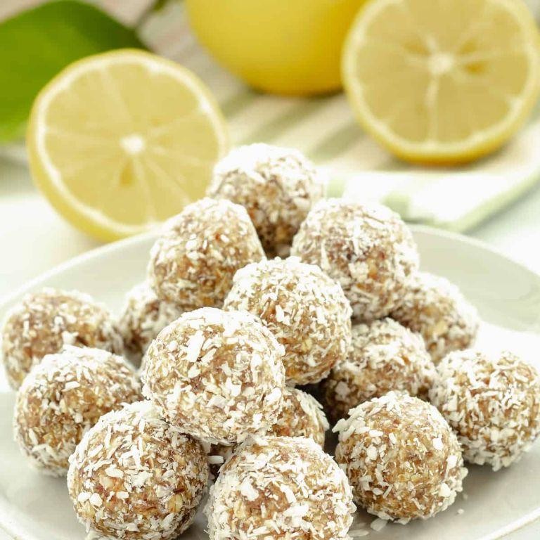 Flaxseed and Coconut Energy Balls