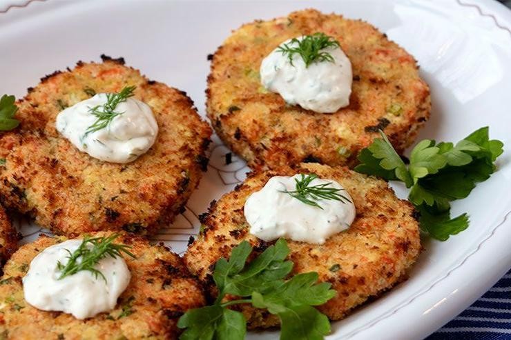 Fluke Fish Cakes with Dill Sauce