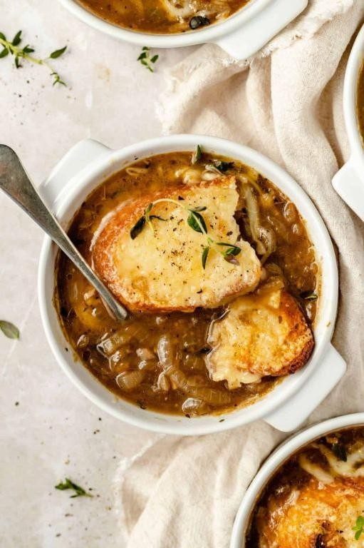 French Onion Soup with Vegetable Broth