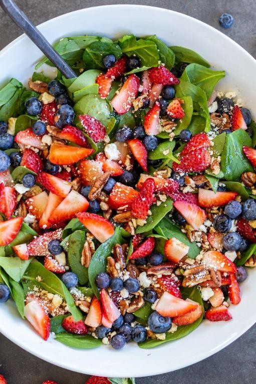 Fresh Berry and Spinach Salad