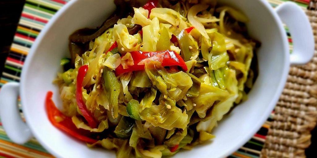 Fried Cabbage with Bell Peppers