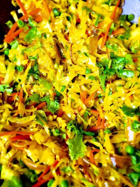 Fried Cabbage with Carrots and Peas