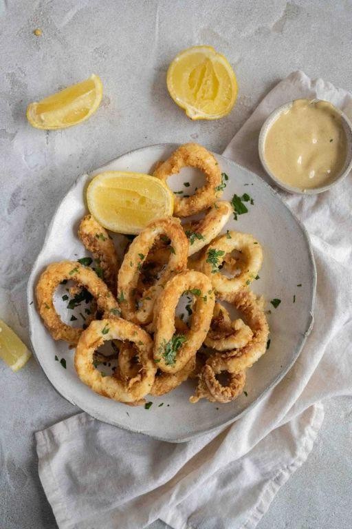 Fried Calamari Rings with Lemon Wedges