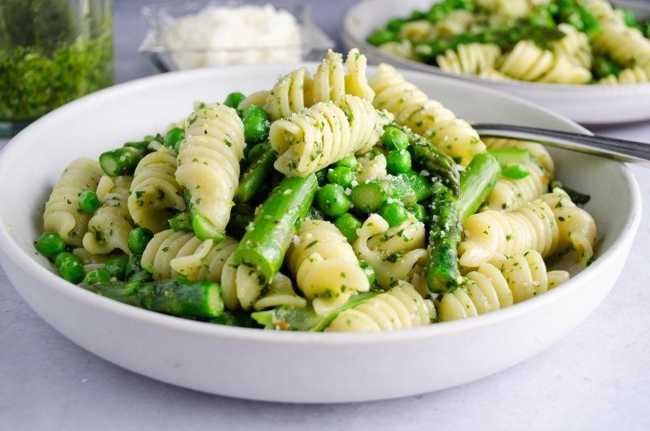 Frozen Asparagus Pesto Pasta