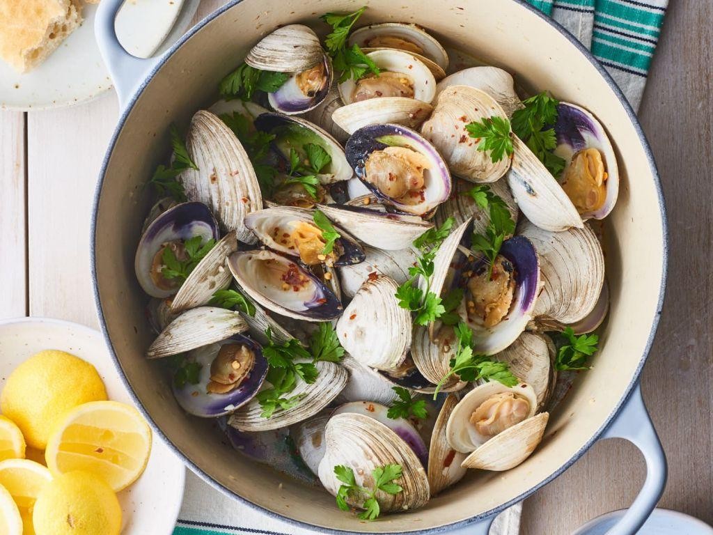 Garlic Butter Clams