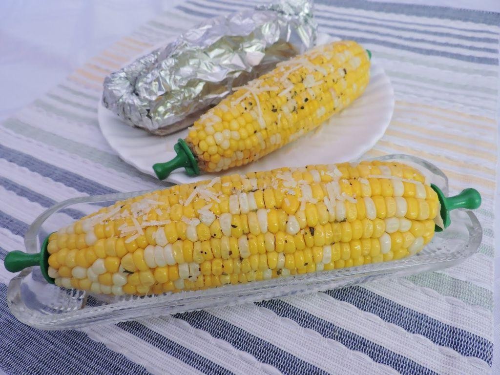 Garlic Butter Crockpot Corn on the Cob