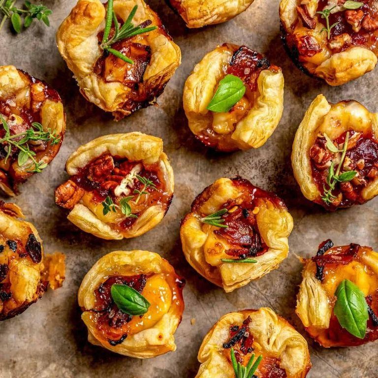 Garlic Herb Puff Pastry Brie Bites