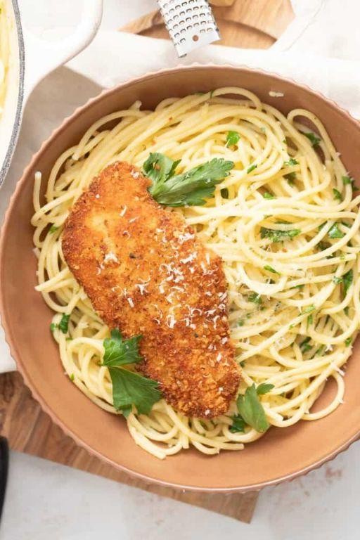 Garlic Parmesan Milanesa with Spaghetti