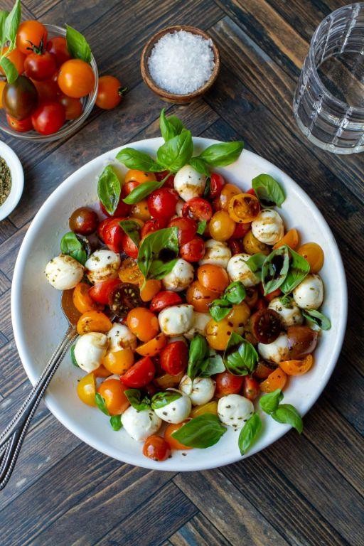 Grape Tomato and Mozzarella Salad