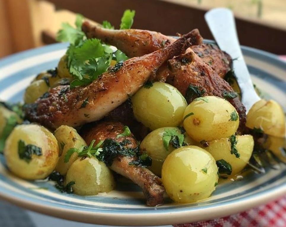 Green Curry Quail with Grapes