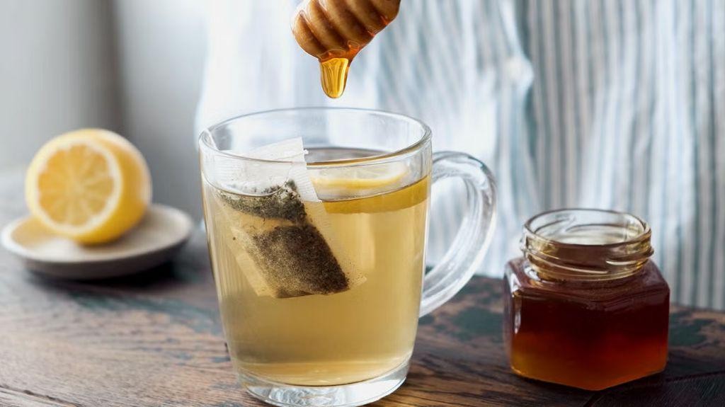 Green Tea with Honey and Lemon
