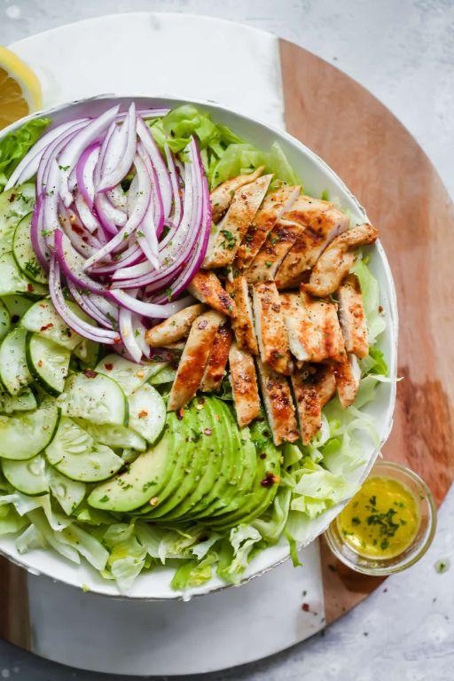 Grilled Chicken and Avocado Hearty Salad