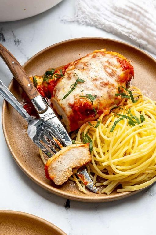 Grilled Chicken with Marinara Dipping Sauce