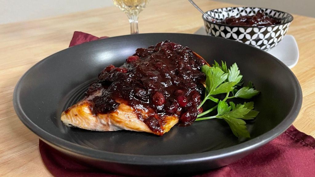 Grilled Salmon with Cranberry Glaze