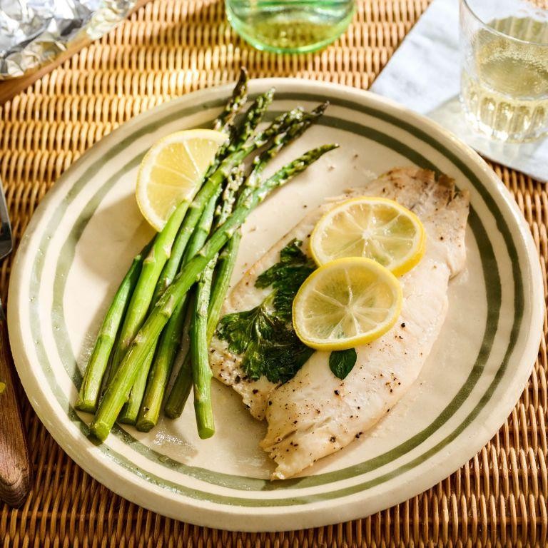 Grilled Tilapia with Asparagus and Lemon Butter