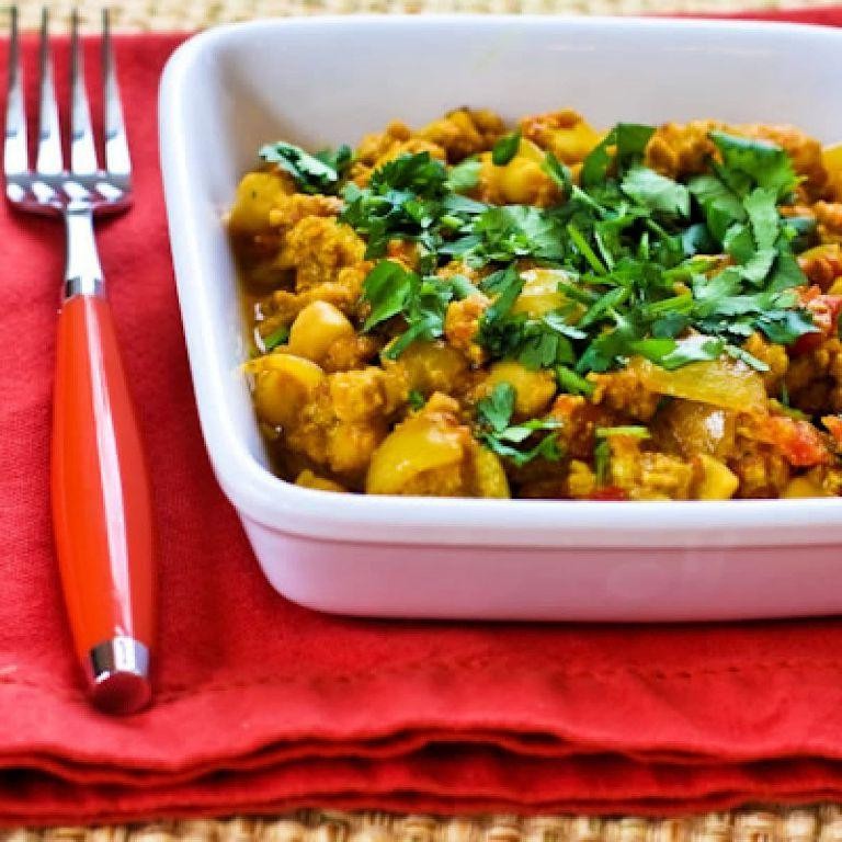 Ground Turkey and Chickpea Crock Pot Curry