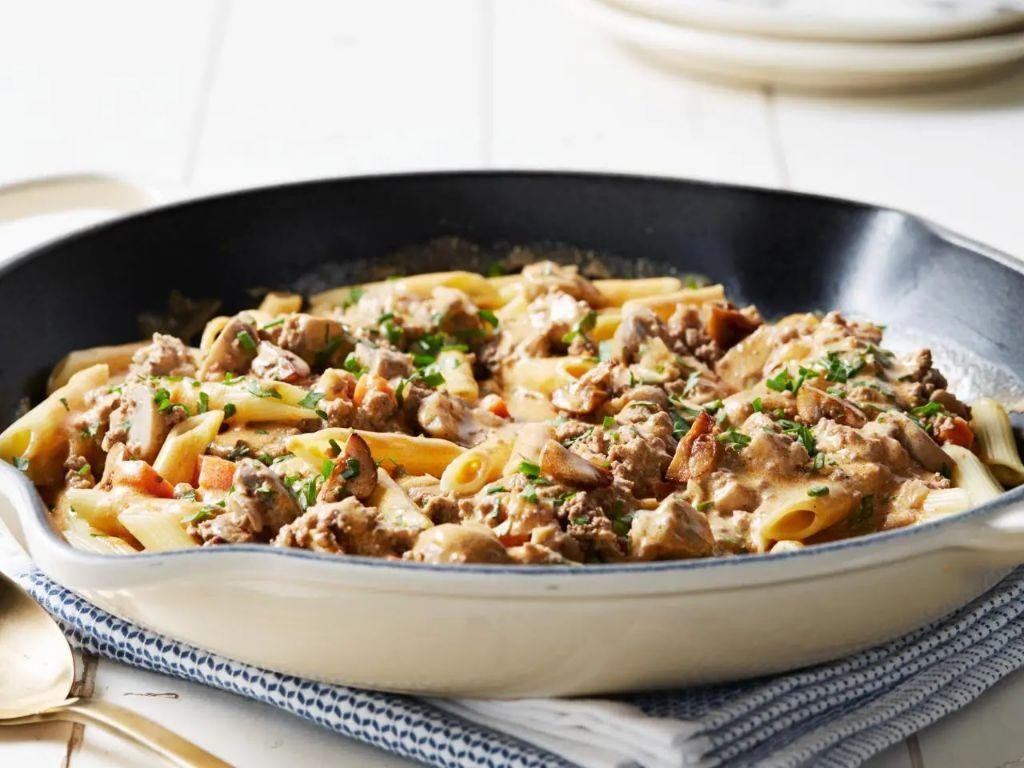 Hamburger Skillet Stroganoff