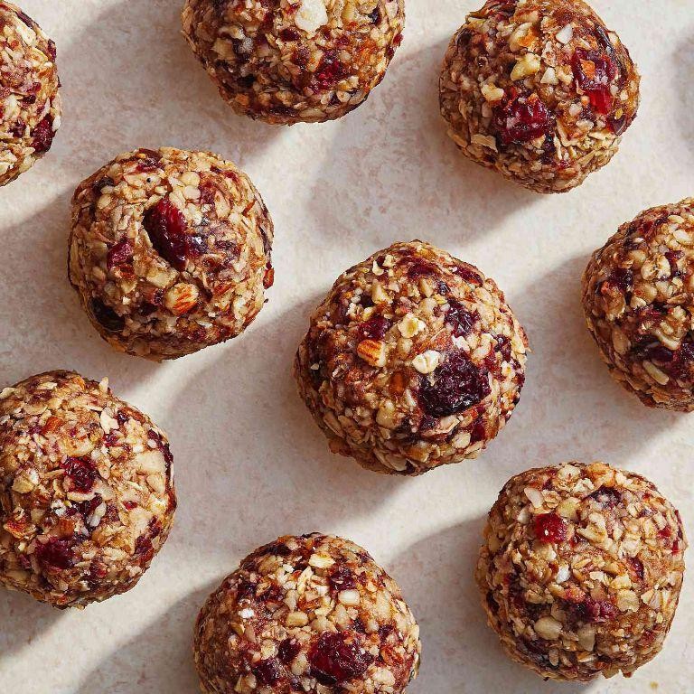 Healthy Cranberry Almond Energy Bites