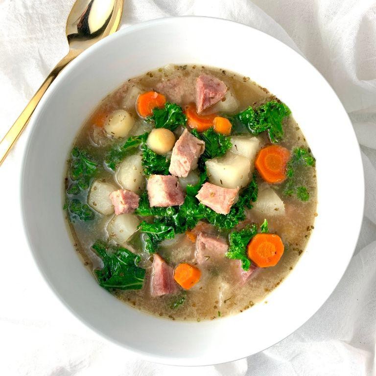 Healthy Ham and Kale Soup