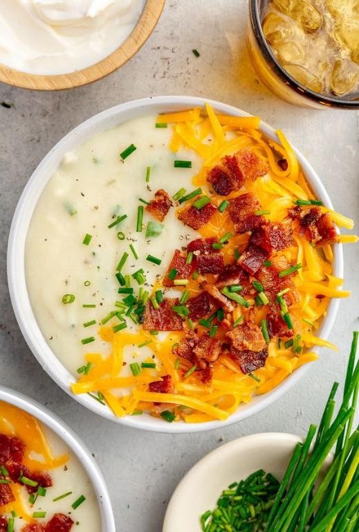 Healthy Skinny Baked Potato Soup