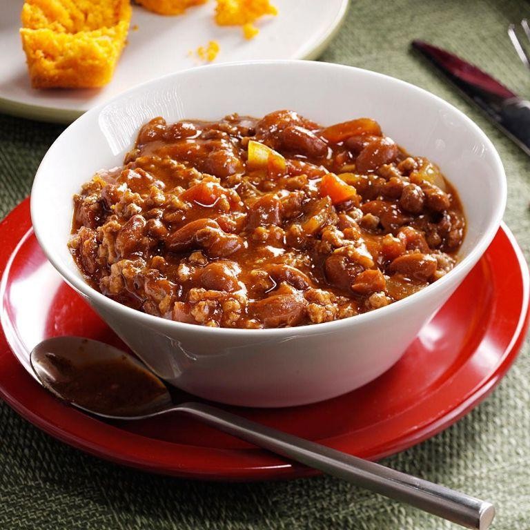 Hearty Canned Roast Beef and Bean Chili