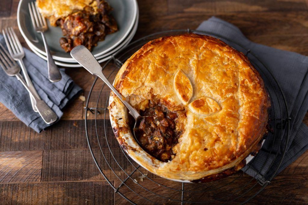 Hearty Dubliner Cheese and Beef Pie