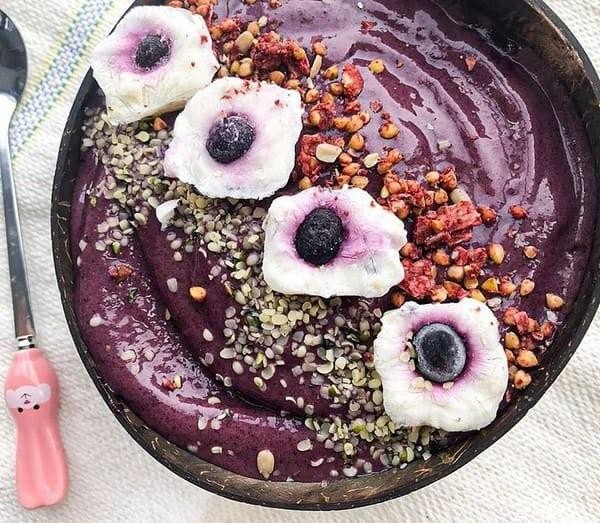 Hemp Heart Smoothie Bowl