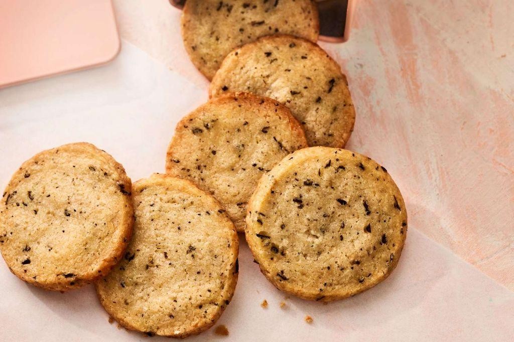 Herb and Cheese Crackers