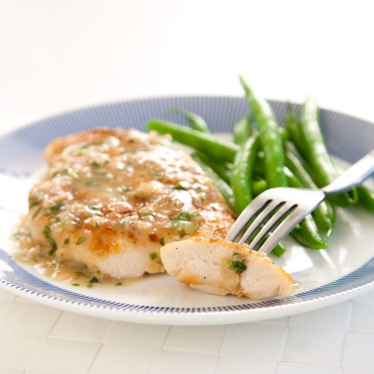 Herbed Thin Sliced Chicken Breast with White Wine Sauce